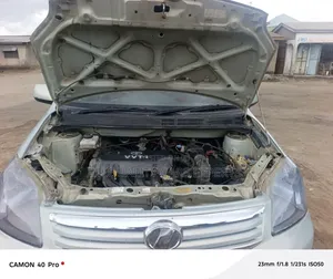 Toyota Raum 2004 Silver