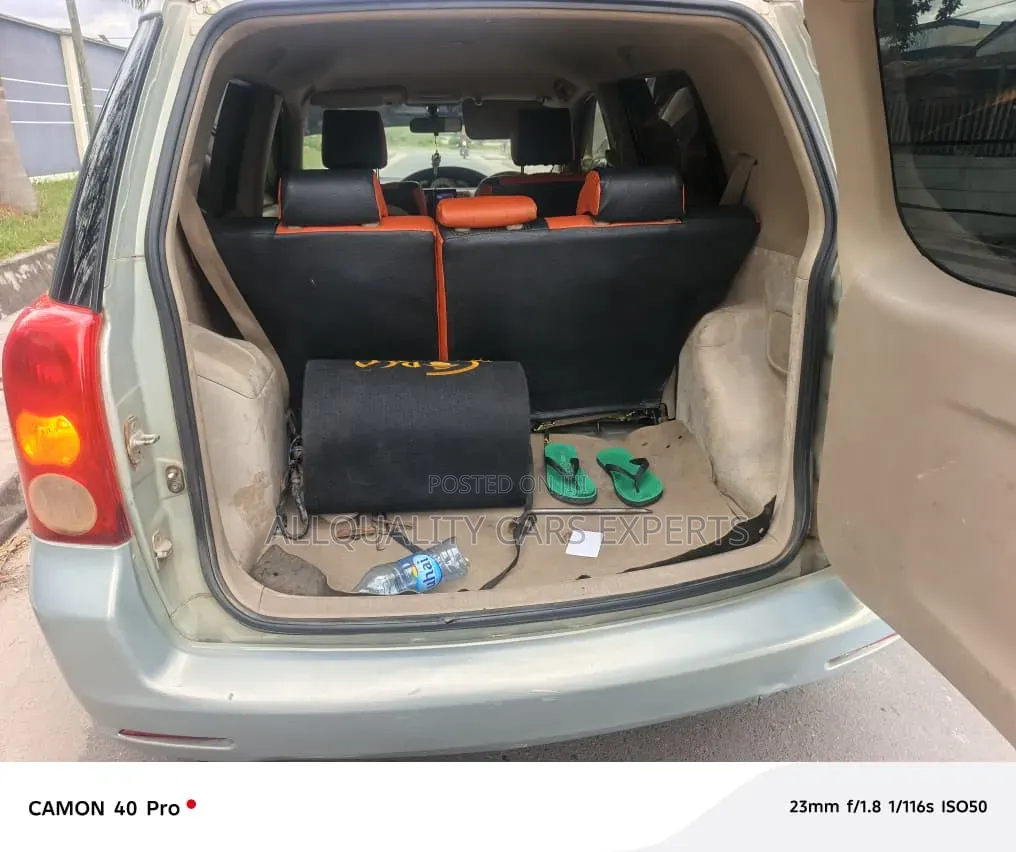 Toyota Raum 2004 Silver