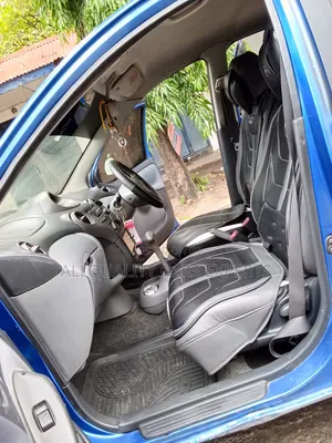 Toyota Vitz 2002 Blue