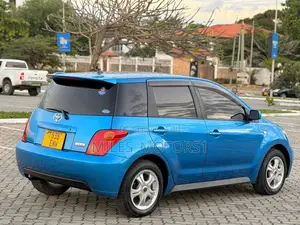 Toyota IST 2003 Blue