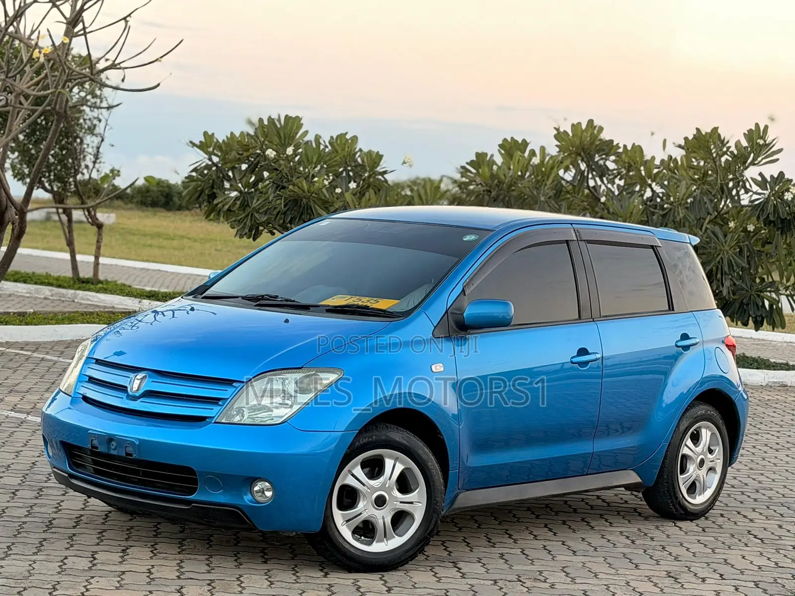 Toyota IST 2003 Blue