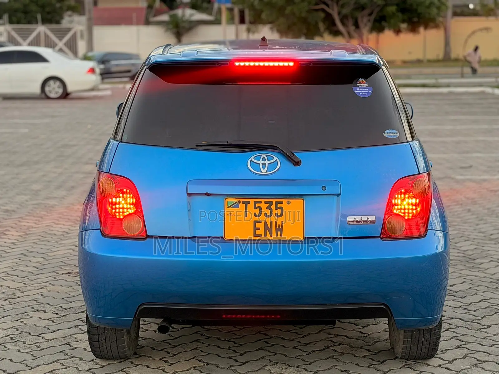 Toyota IST 2003 Blue