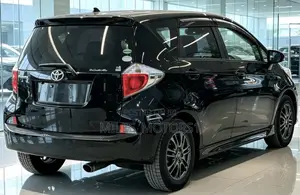 Toyota Ractis 2013 Black