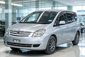 Toyota Corolla Spacio 2004 Silver