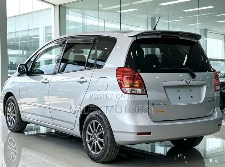 Toyota Corolla Spacio 2004 Silver