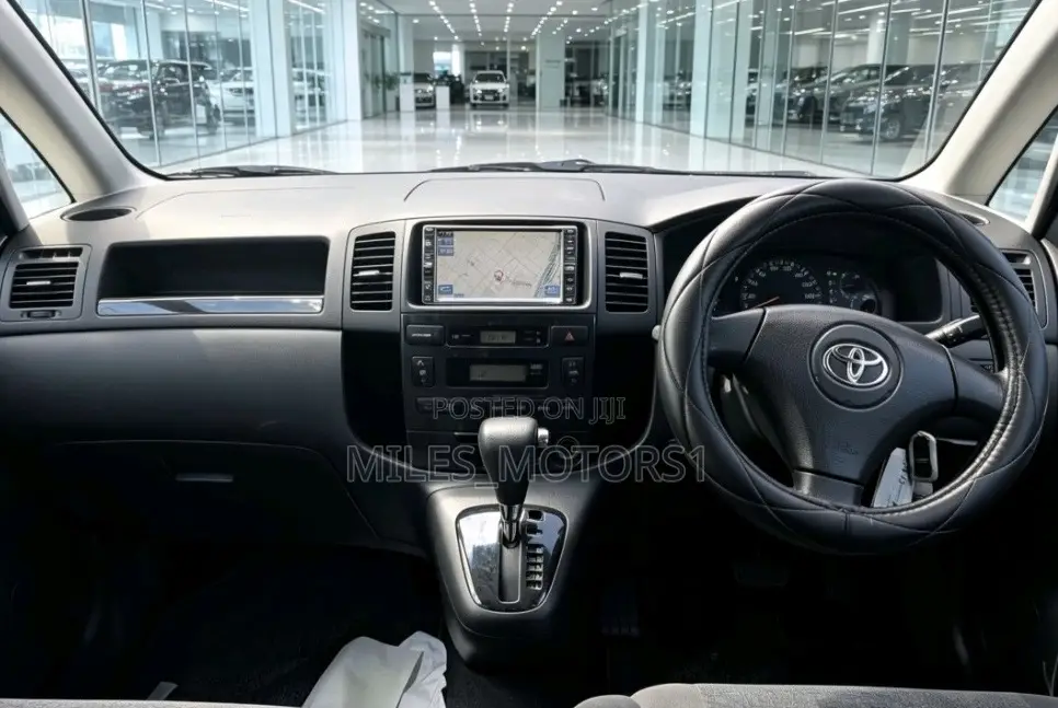 Toyota Corolla Spacio 2004 Silver