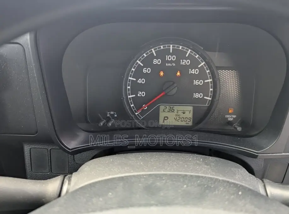 Toyota Succeed 2015 Silver
