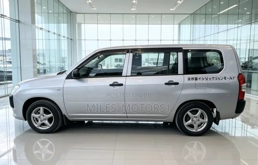 Toyota Succeed 2015 Silver