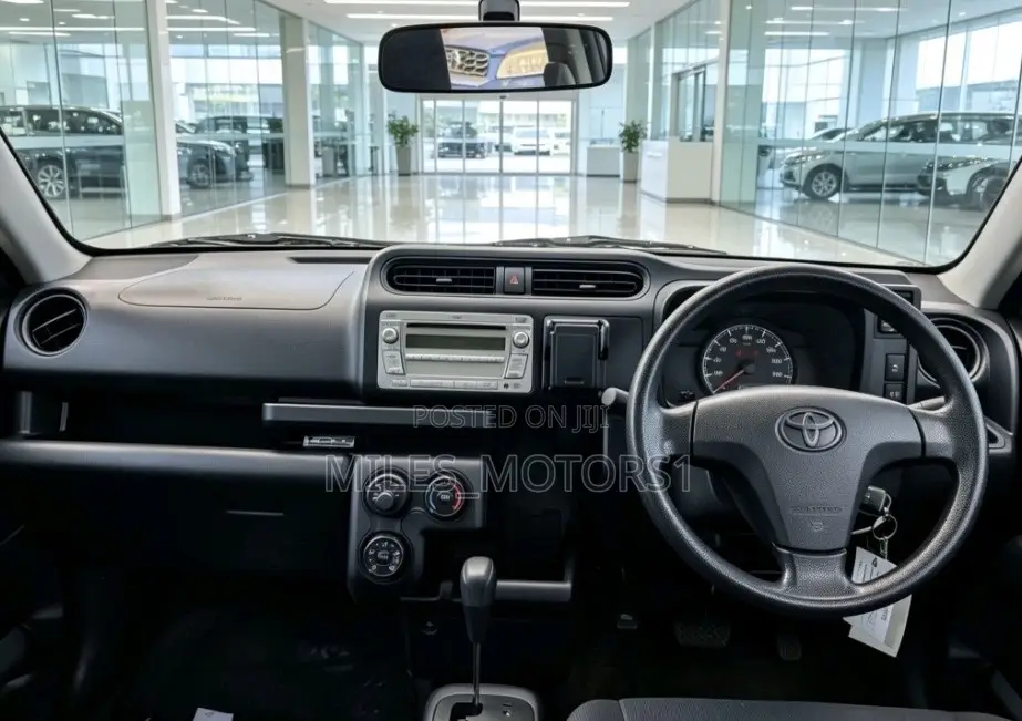 Toyota Succeed 2015 Silver