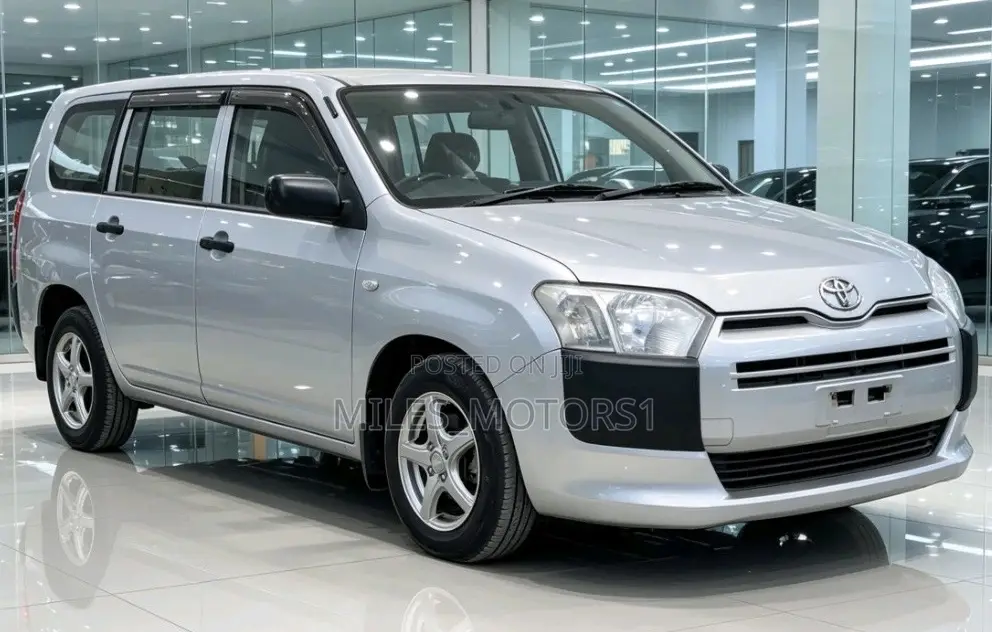 Toyota Succeed 2015 Silver