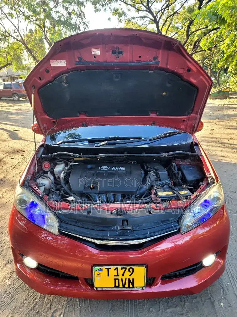 Toyota Wish 2012 Red