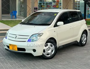 Toyota IST 2005 White