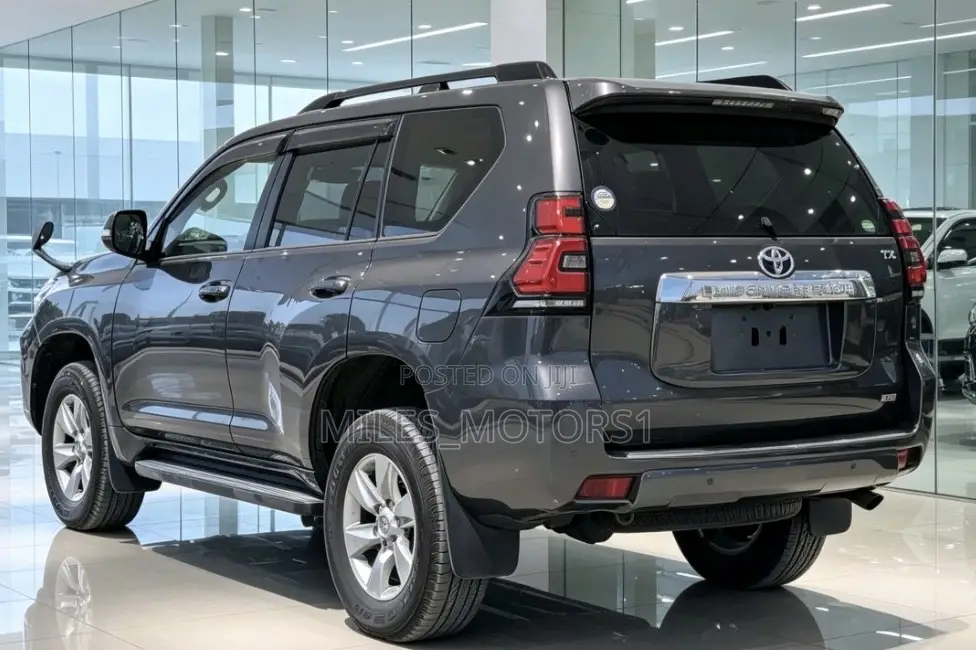 Toyota Land Cruiser Prado 2019 Gray