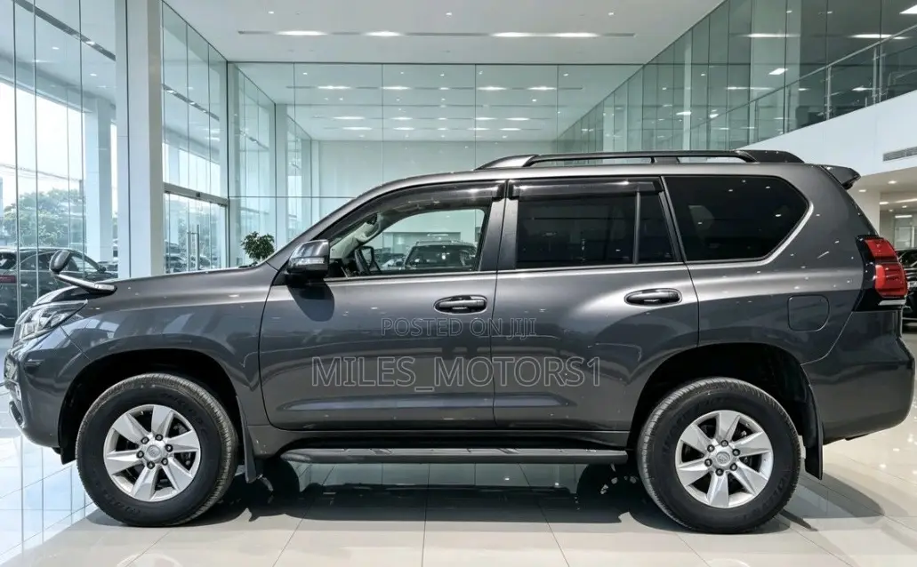 Toyota Land Cruiser Prado 2019 Gray