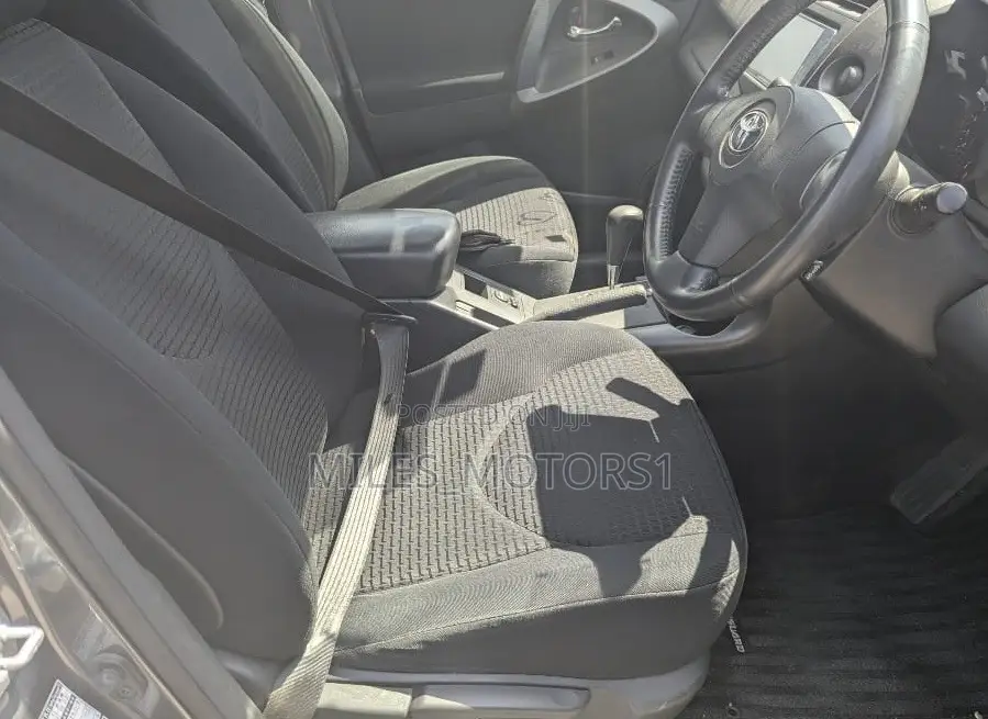 Toyota Vanguard 2009 Gray