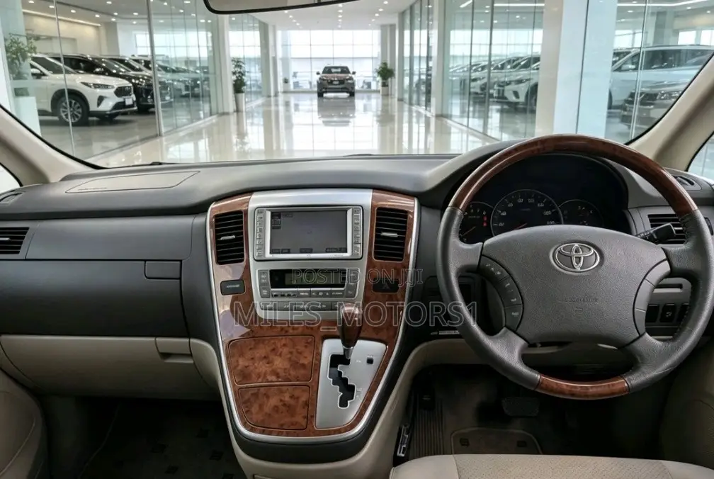 Toyota Alphard 2005 Silver