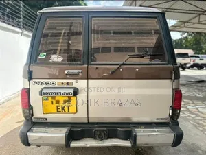 Toyota Land Cruiser Prado 2002 Brown