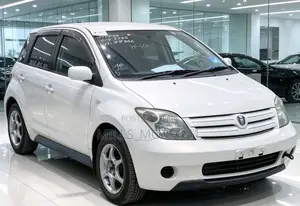 Toyota IST 2004 White