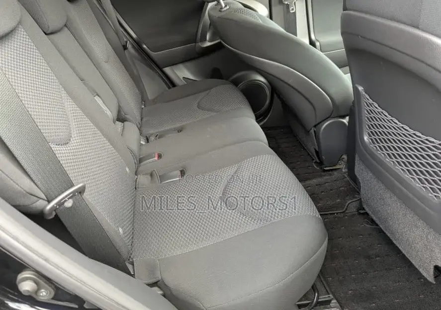 Toyota RAV4 2011 Black