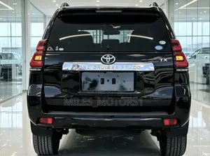 Toyota Land Cruiser Prado 2017 Black