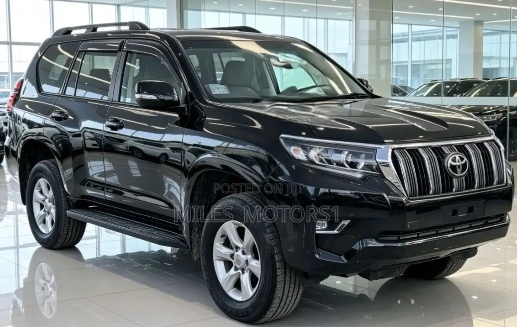 Toyota Land Cruiser Prado 2017 Black