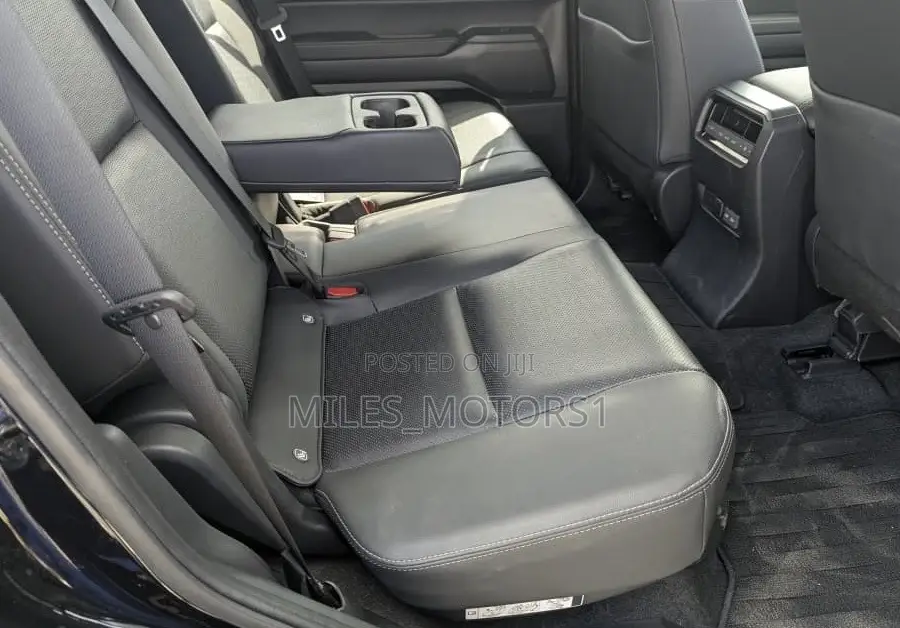 Toyota Land Cruiser Prado 2024 Black