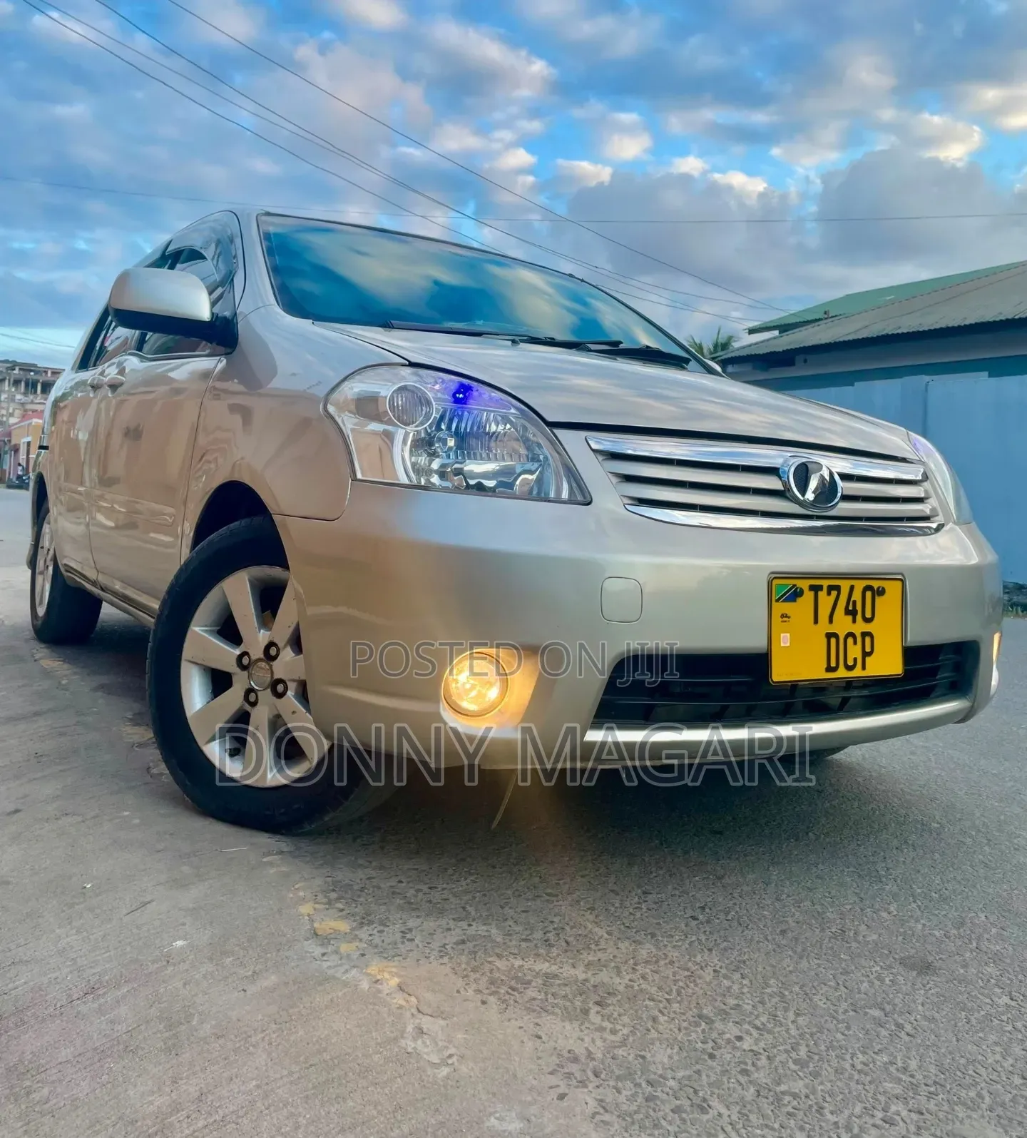 Toyota Raum 2004 Silver