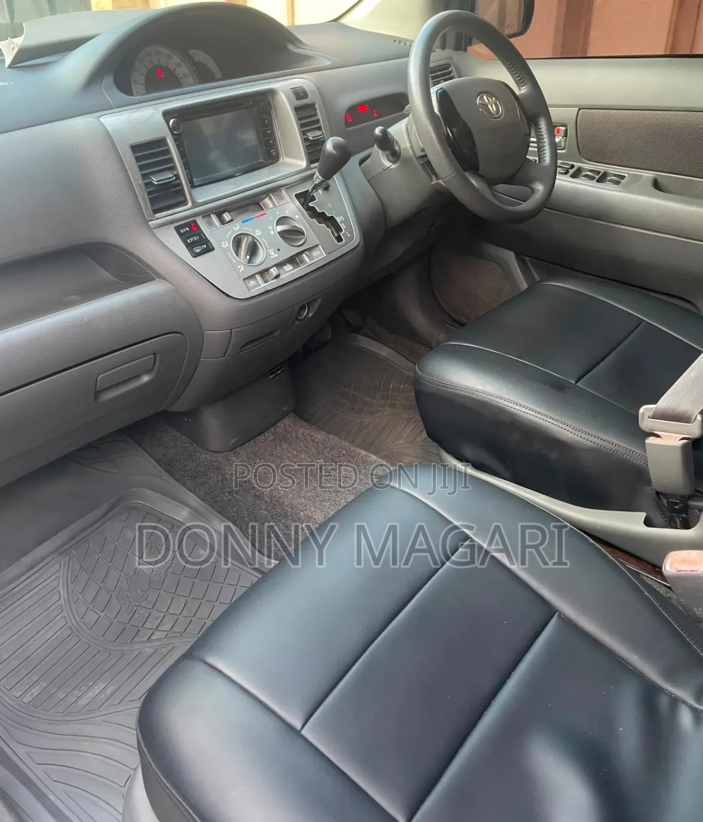 Toyota Raum 2004 Silver