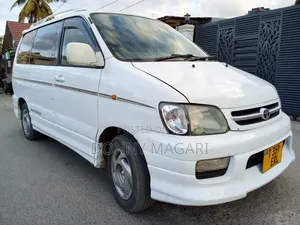 Toyota Noah 2003 White