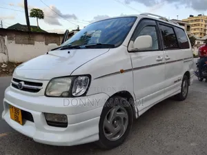 Toyota Noah 2003 White