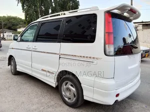 Toyota Noah 2003 White