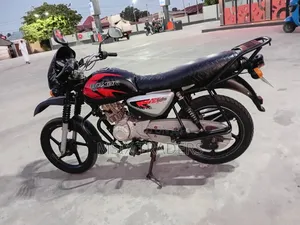 Bajaj Boxer X125 2023 Red