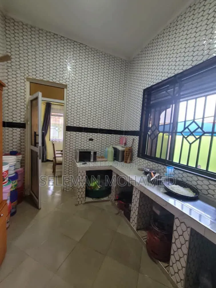 Furnished 4bdrm House in Biriani Real Estate, Chamazi for sale