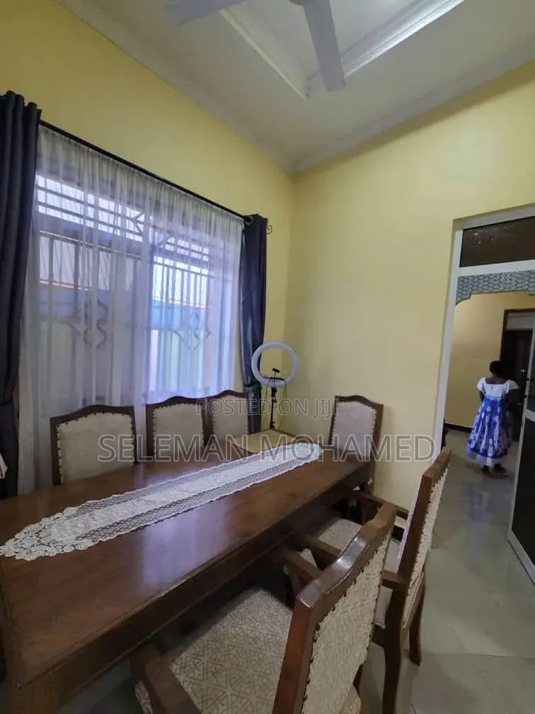 Furnished 4bdrm House in Biriani Real Estate, Chamazi for sale