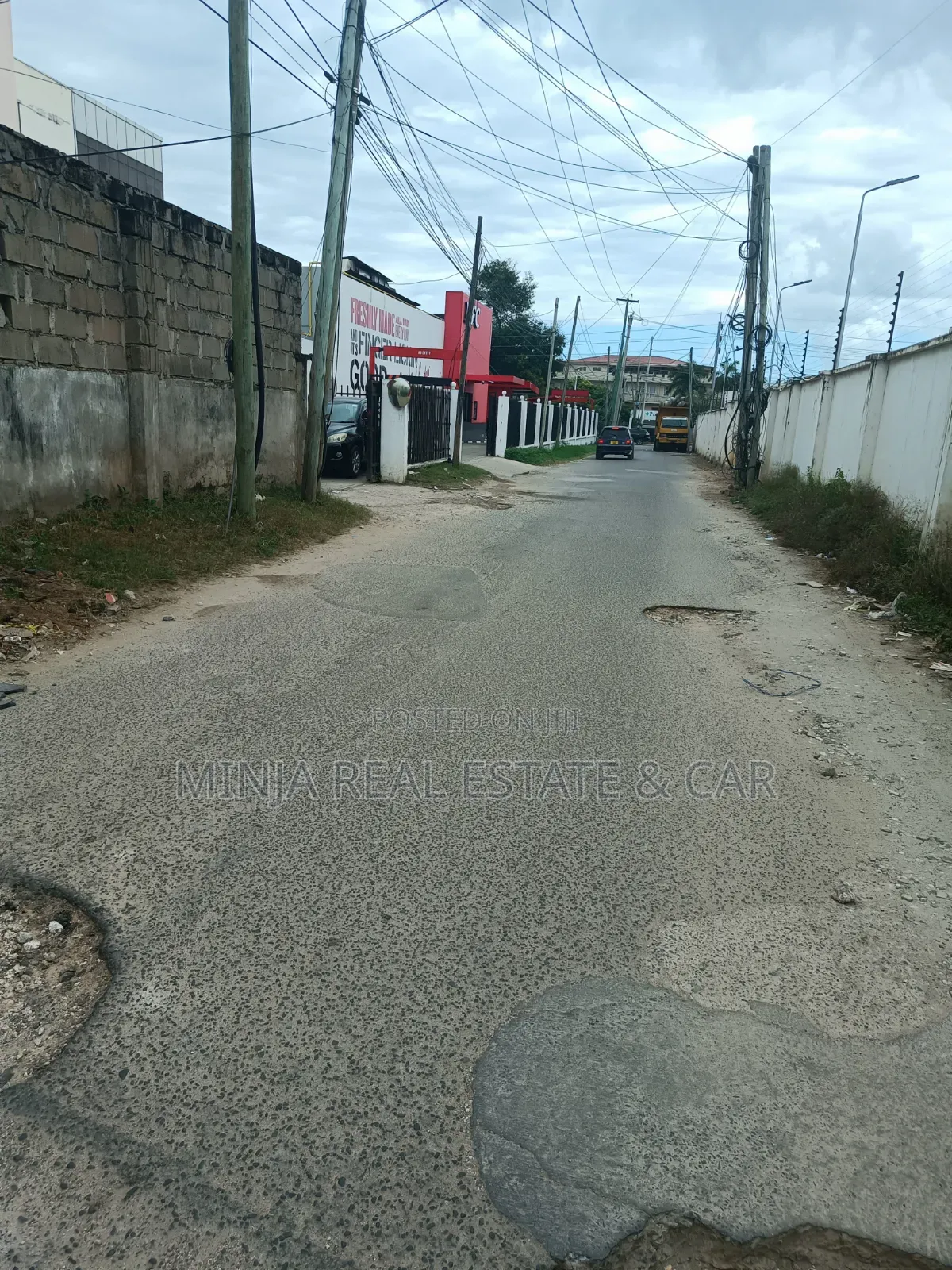 Plot for Sale in Masaki.
