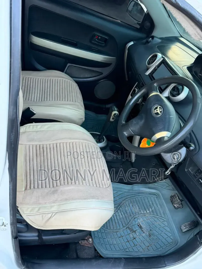 Toyota IST 2005 White