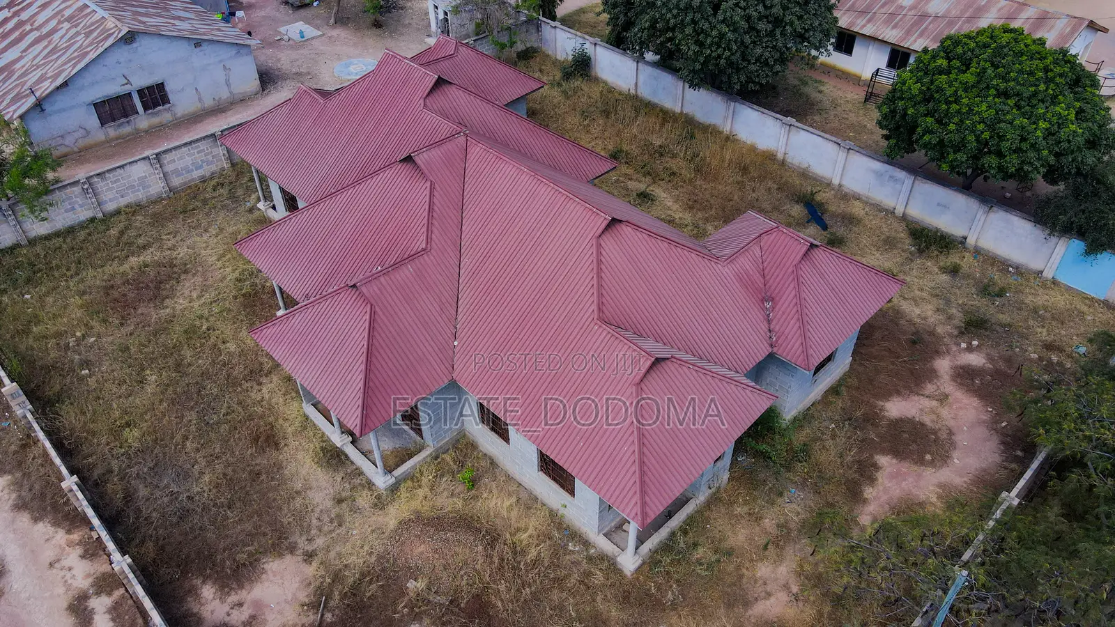 6bdrm Duplex in Nkuhungu Dodoma for sale