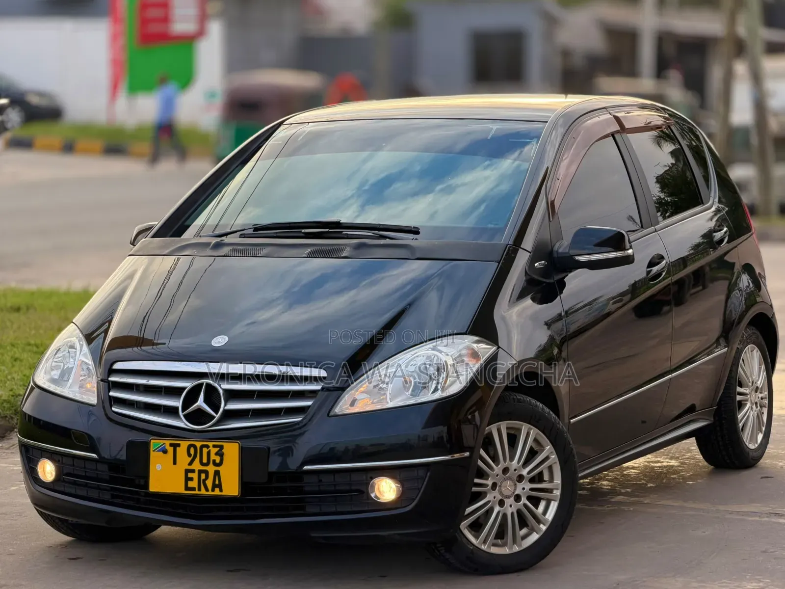 Mercedes-Benz A-Class 2011 Black