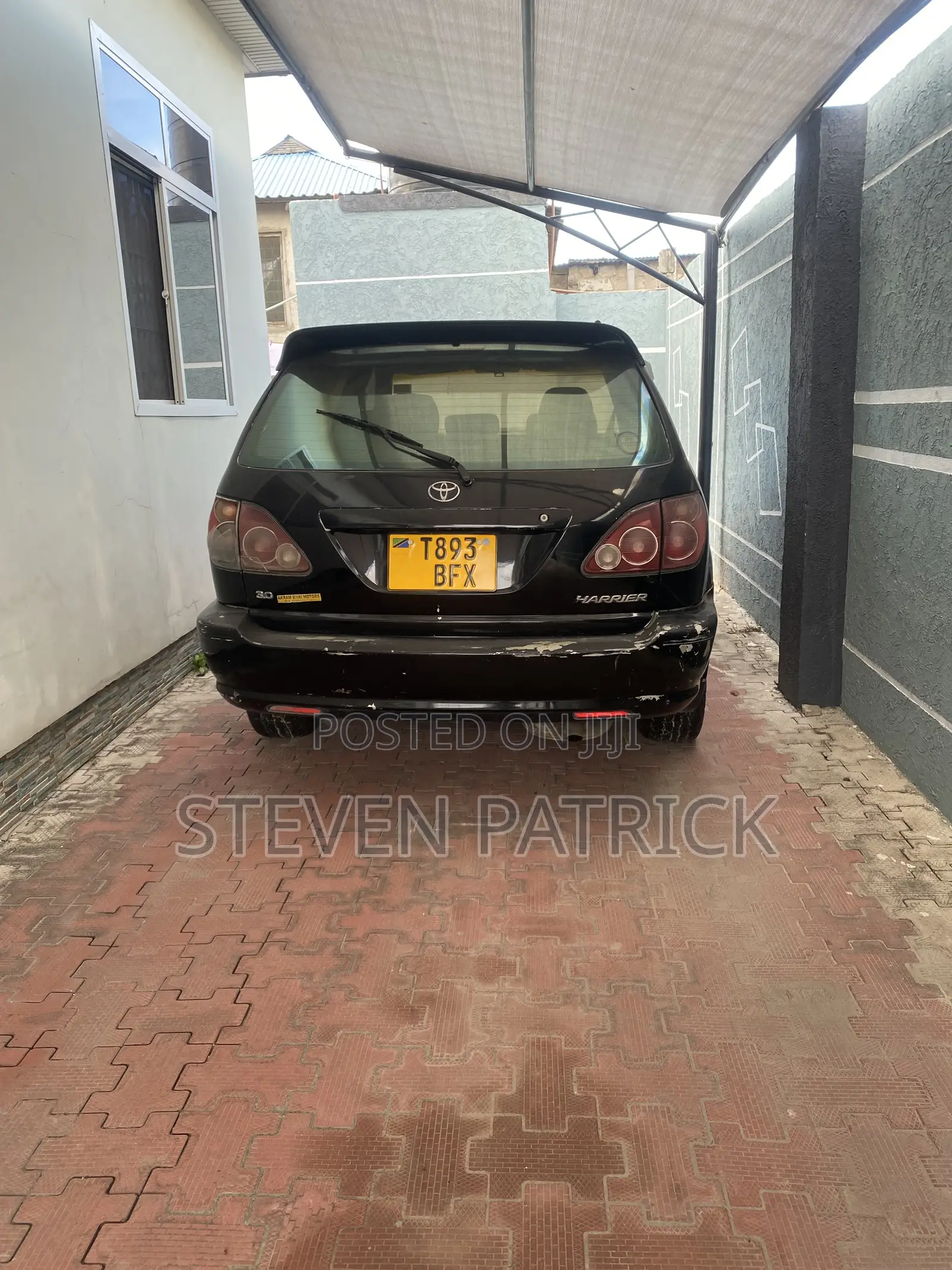 Toyota Harrier 3.0 V6 1999 Black