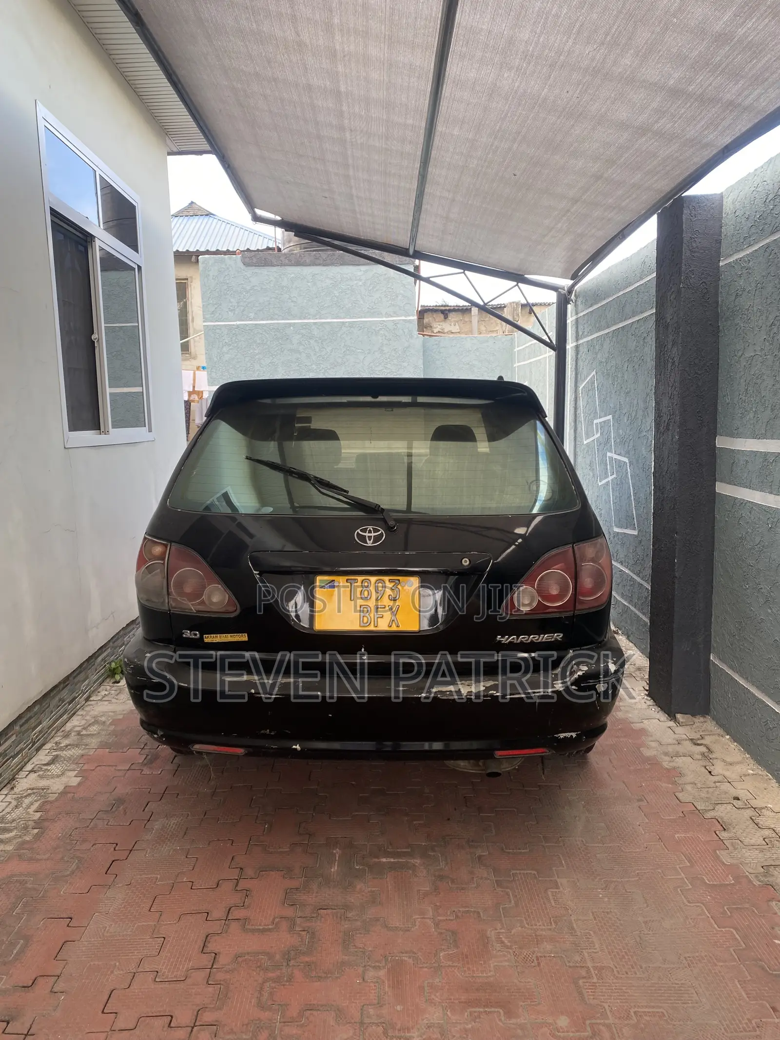 Toyota Harrier 3.0 V6 1999 Black