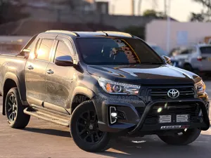 Toyota Hilux 2019 Gray