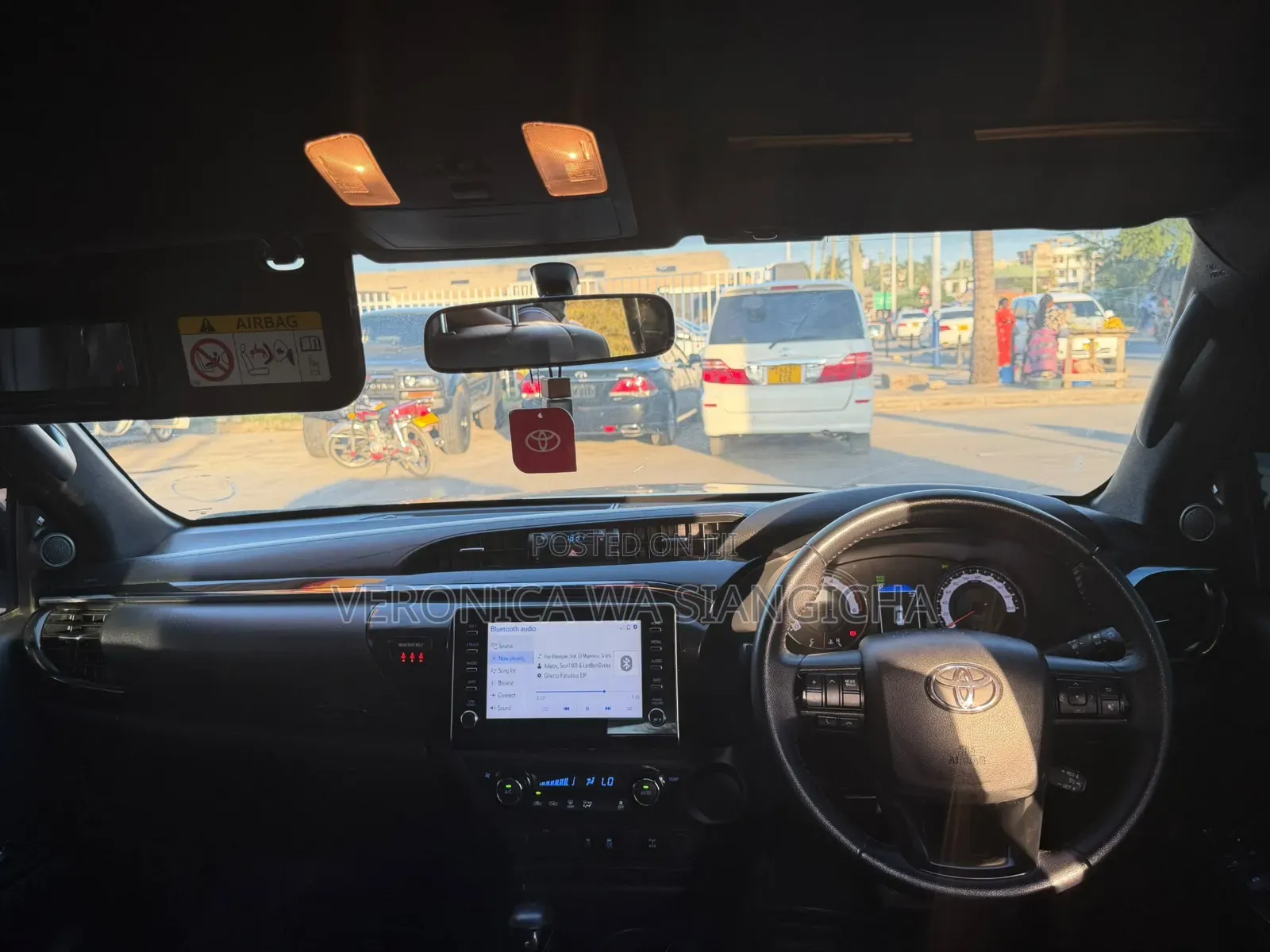 Toyota Hilux 2019 Gray