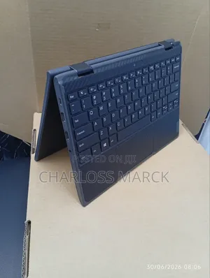 Laptop Lenovo 300e 4GB Intel SSD 140GB