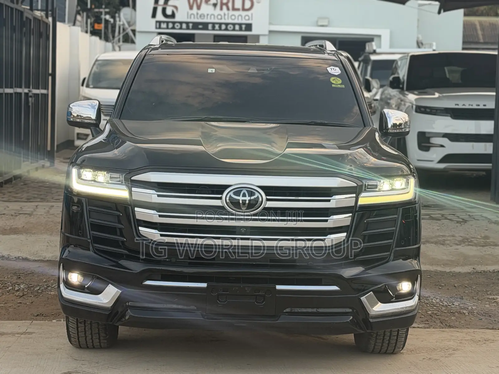 Toyota Land Cruiser LC300 2023 Black