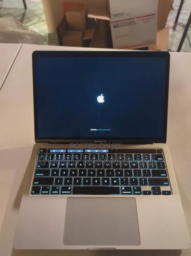 Laptop Apple MacBook Pro 2020 8GB Intel Core i5 SSD 256GB