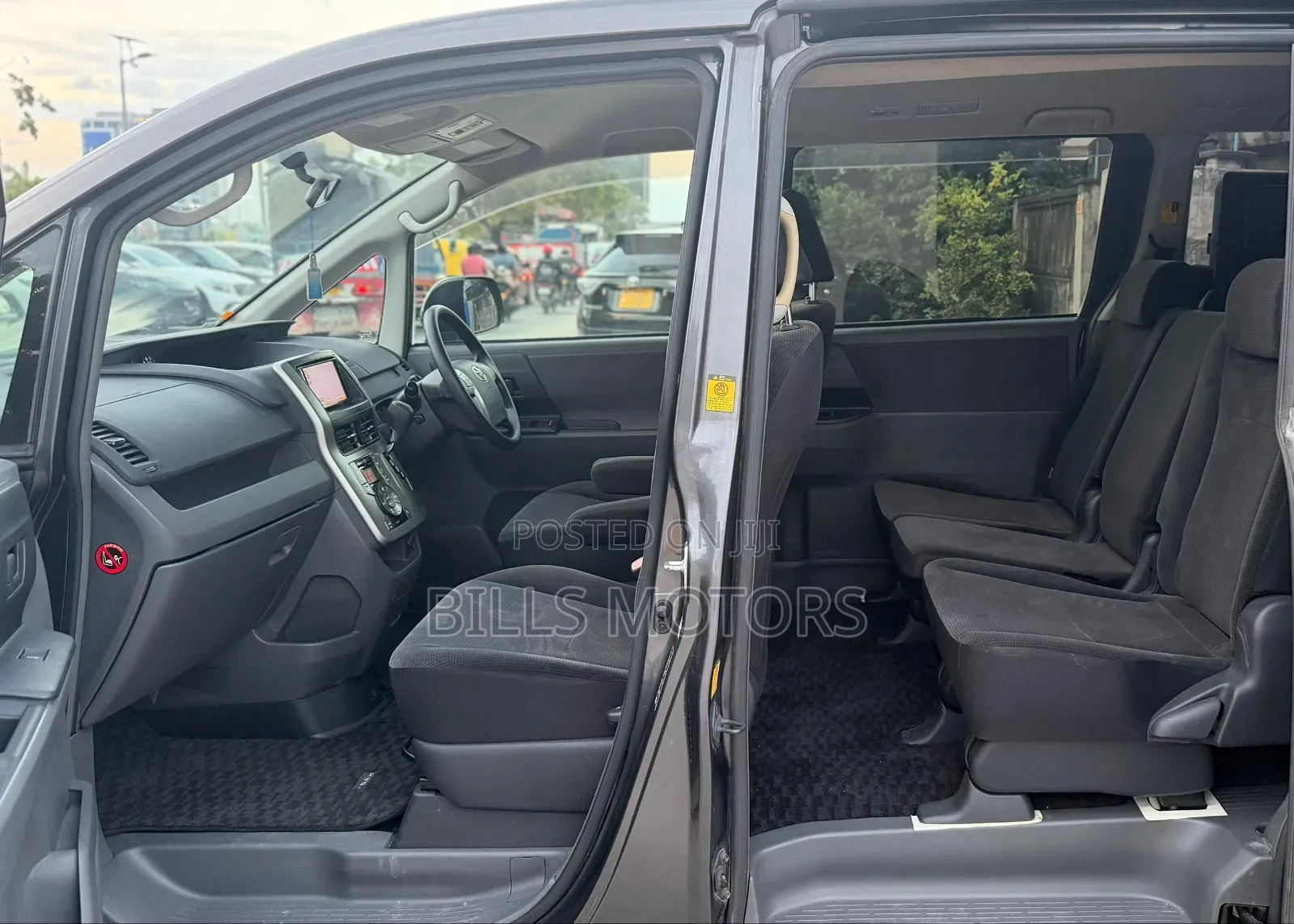 Toyota Noah 2008 Gray