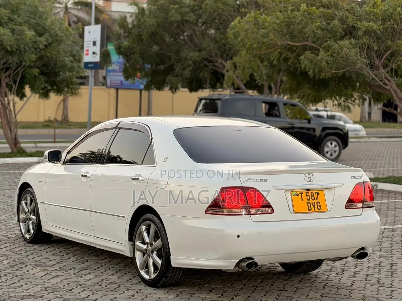 Toyota Crown 2007 White