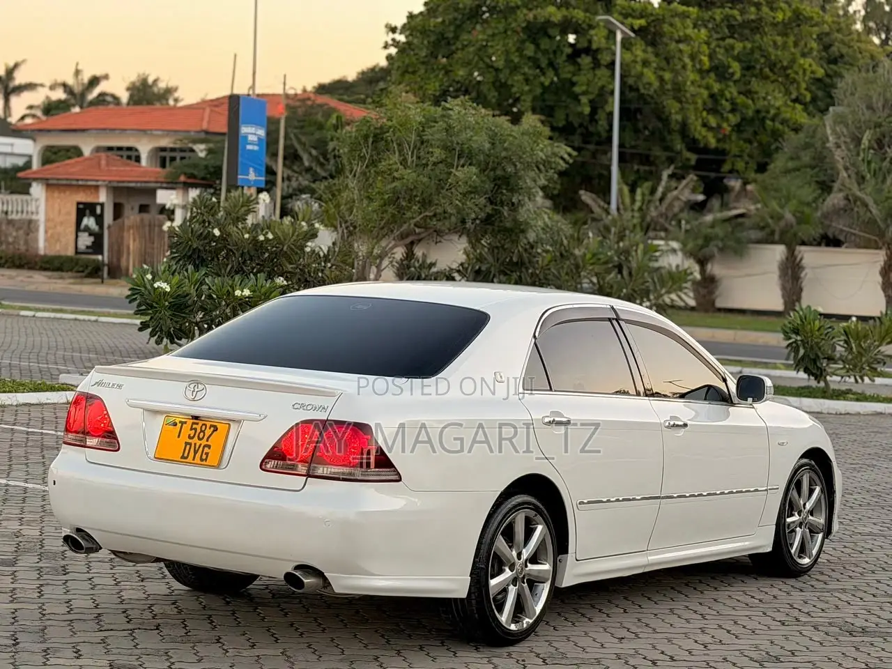 Toyota Crown 2007 White