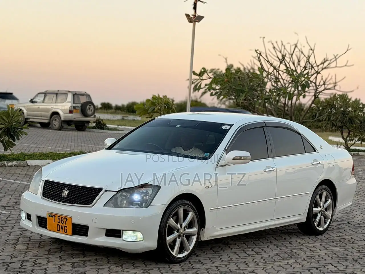 Toyota Crown 2007 White