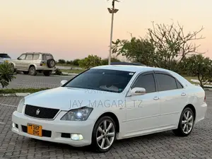 Toyota Crown 2007 White